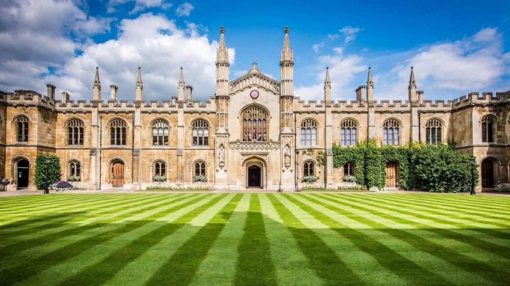 Cambridge Üniversitesi